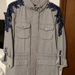 BNWT VINCE CAMUTO NAVY STRIPE JACKET MEDIUM